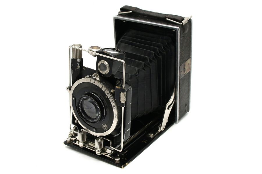 Voigtlander + Voigtlander Anastigmat Skopar 3.5/7.5cm