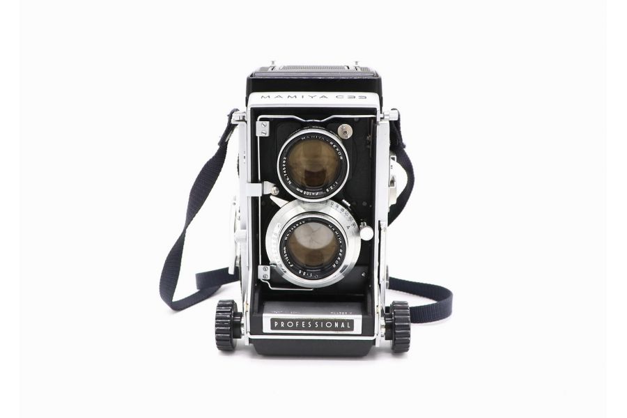 Двухобъективная камера Mamiya C33 Professional 