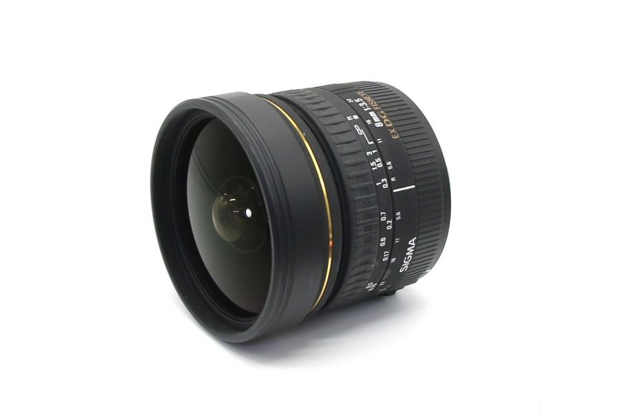 Sigma AF 8mm f/3.5 EX DG Circular Fisheye Canon EF (Japan, 2009)
