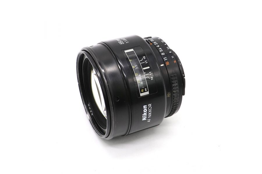 Nikon 85mm f/1.8D AF Nikkor б.