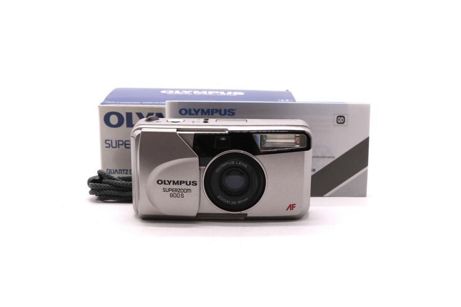 Фотокамера Olympus Superzoom 800S в упаковке